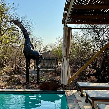 Lindiwe Safari Lodge โฮดสปรูท ภายนอก รูปภาพ