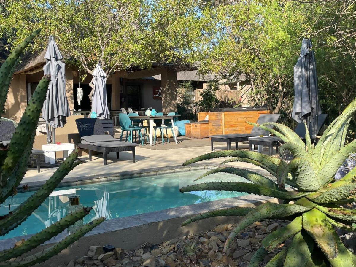 Lindiwe Safari Lodge โฮดสปรูท ภายนอก รูปภาพ