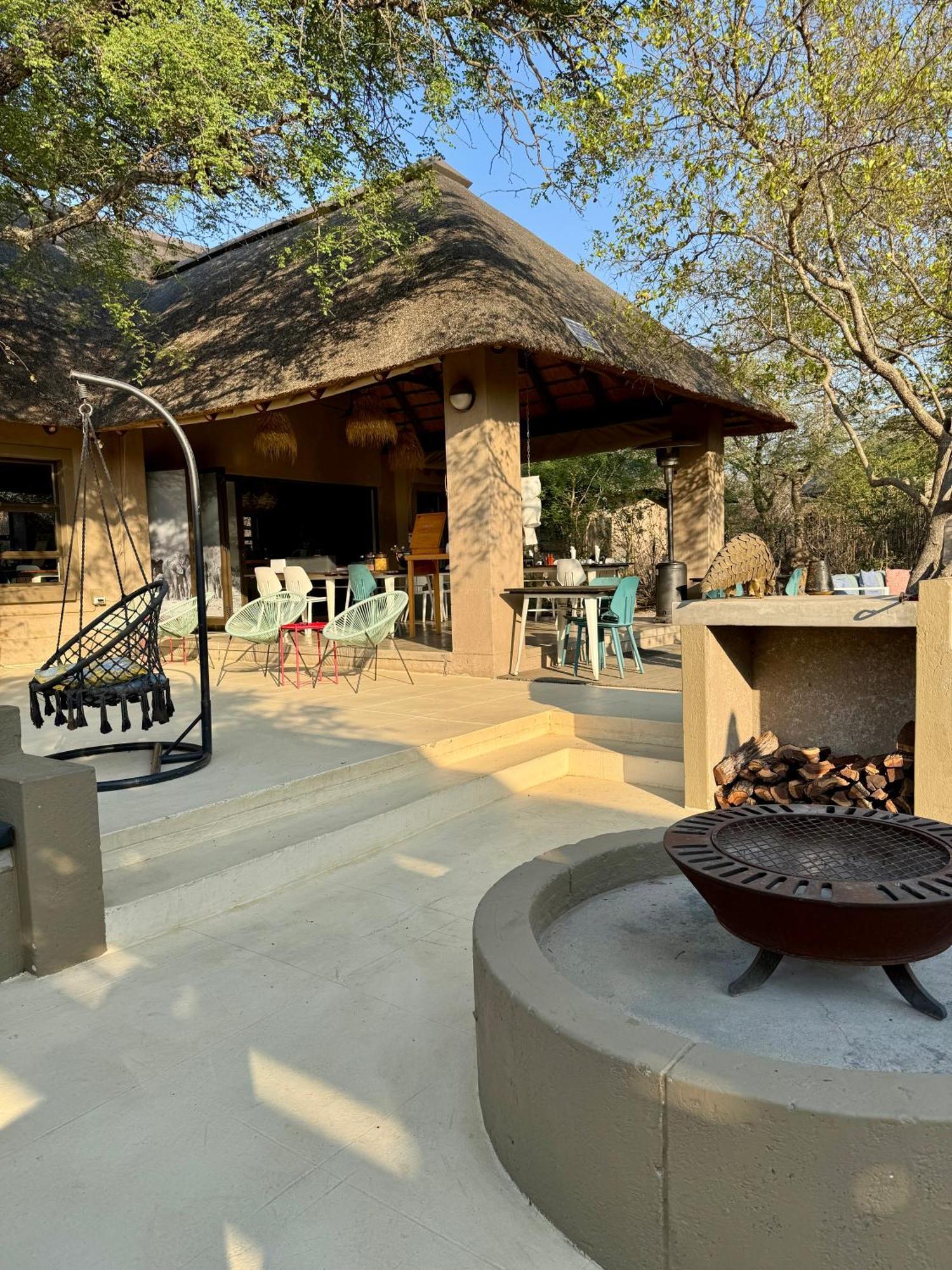 Lindiwe Safari Lodge โฮดสปรูท ภายนอก รูปภาพ