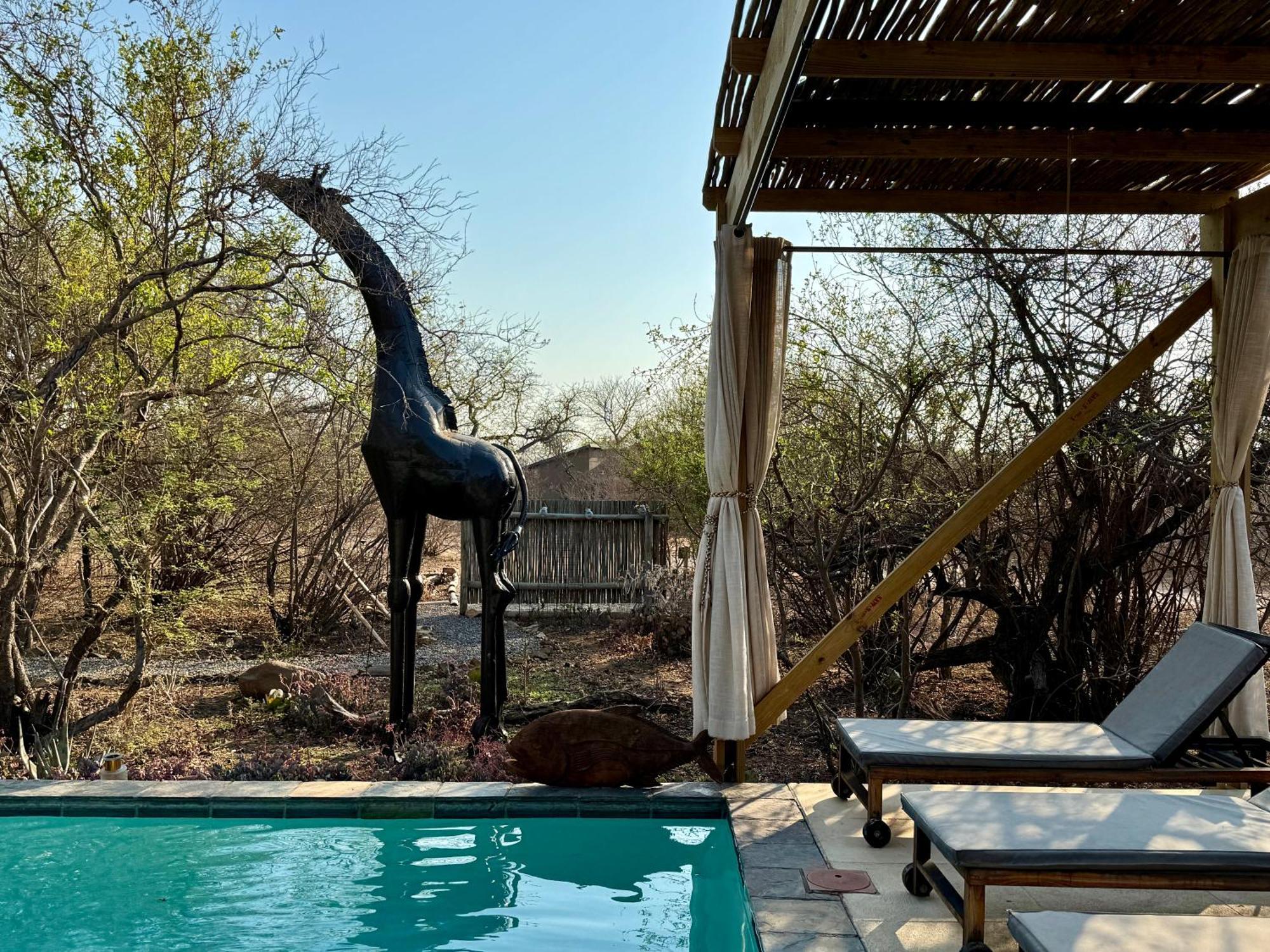 Lindiwe Safari Lodge โฮดสปรูท ภายนอก รูปภาพ