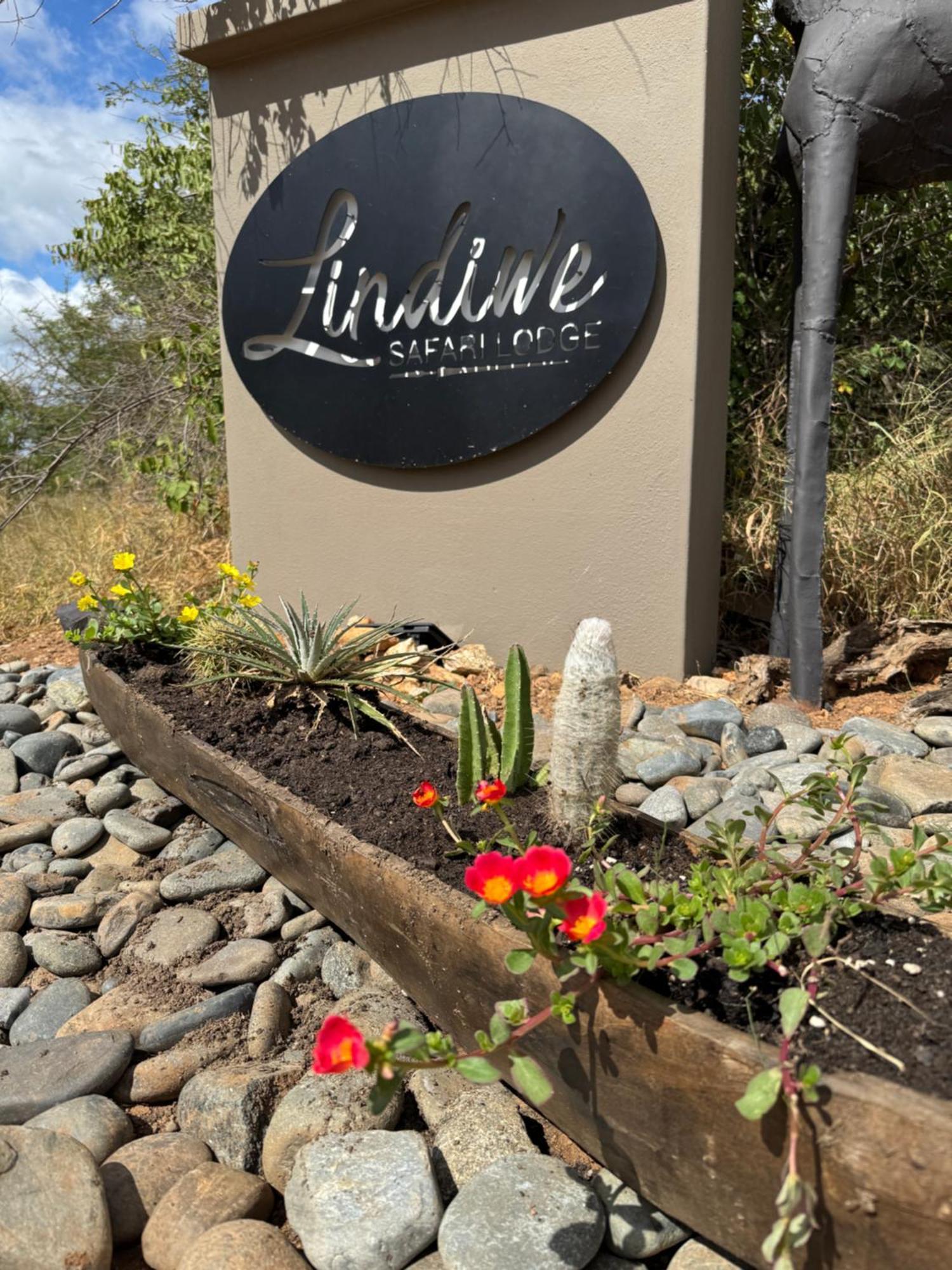 Lindiwe Safari Lodge โฮดสปรูท ภายนอก รูปภาพ