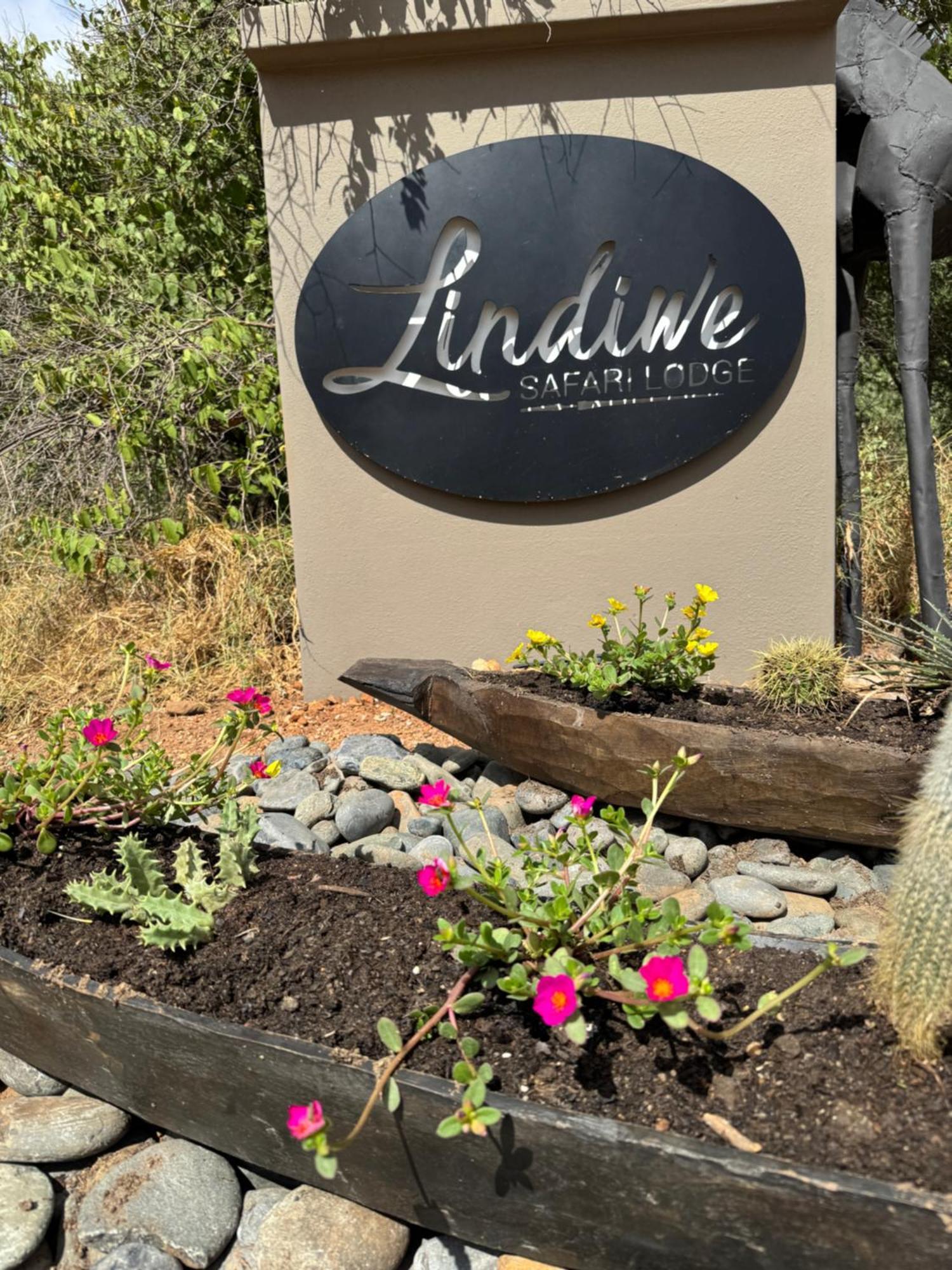 Lindiwe Safari Lodge โฮดสปรูท ภายนอก รูปภาพ